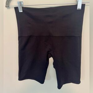 SPANX Black Bike Shorts size Medium